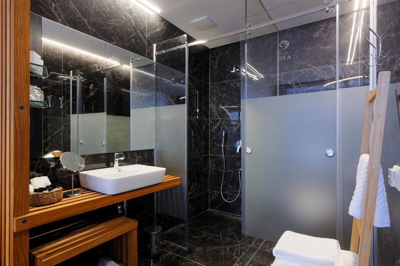 Chambre Double ou Lits Jumeaux Supérieure avec Balcon - Accessible aux Personnes à Mobilité Réduite - Vue sur Mer